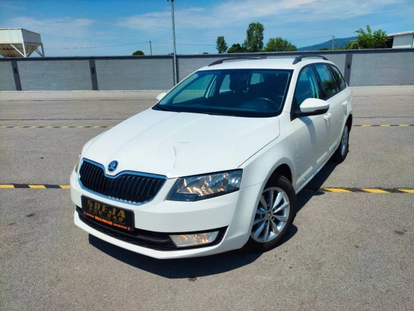 Škoda Octavia 1.6 TDI NAV1