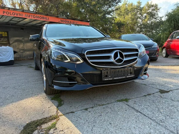 Mercedes Benz E 220 CDI