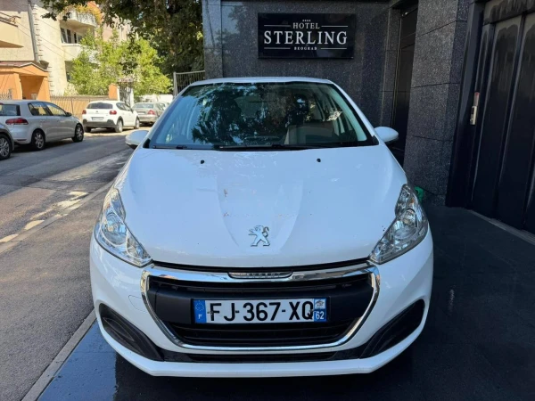 Peugeot 208