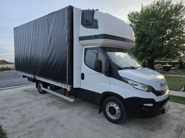 Iveco Daily 3.0 12 PALETA ROL CERADA
