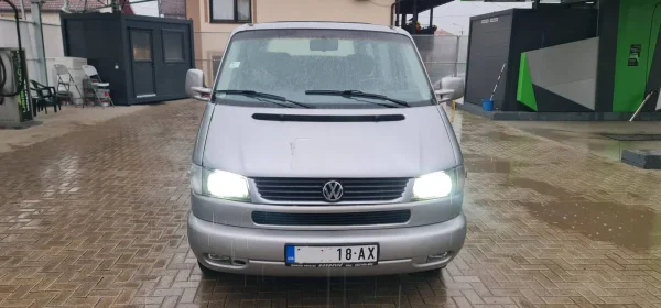 Volkswagen Transporter T4 2.5TDI Caravelle Facelift