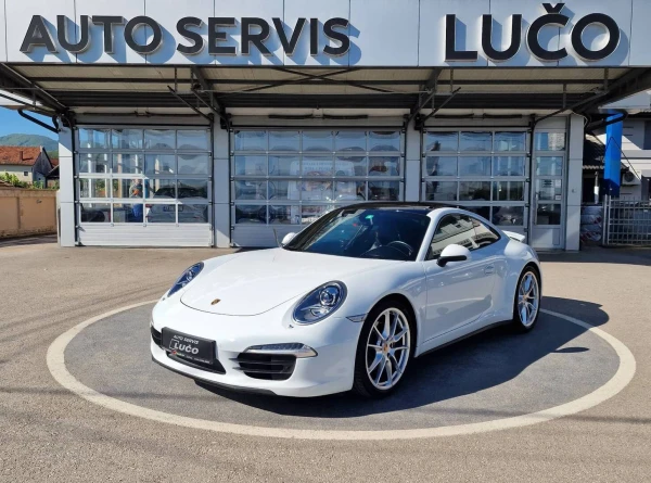 Porsche 911 Carrera 4