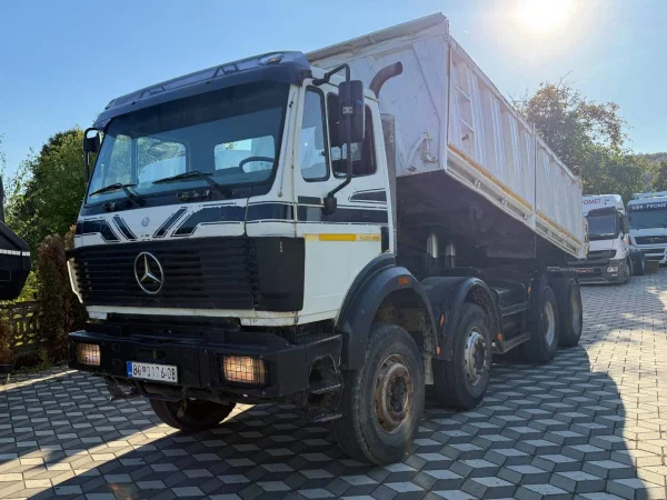 Mercedes Benz 3234