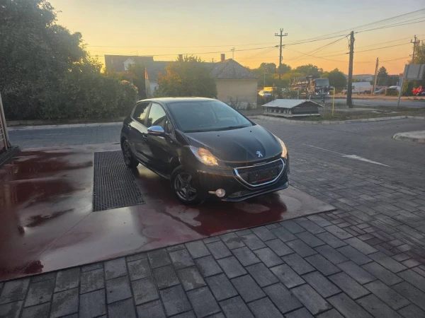Peugeot 208 1.2 ben STYLE