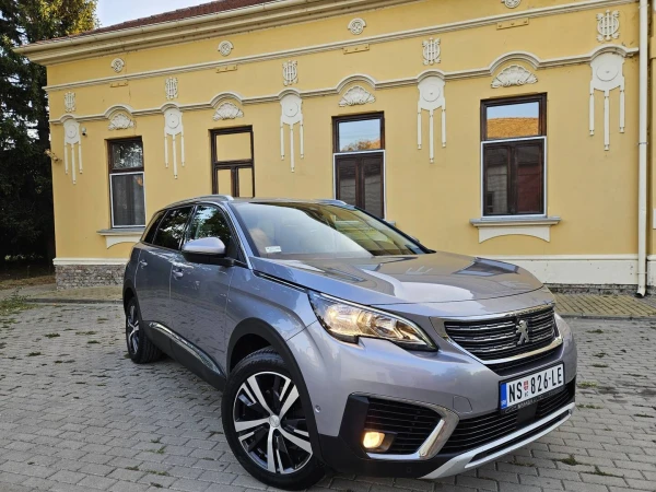 Peugeot 5008 ALLURE CH