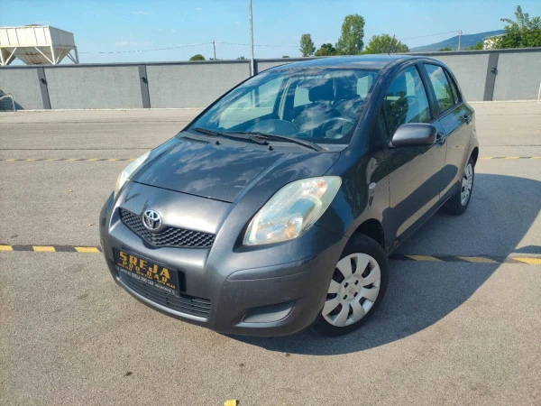 Toyota Yaris SERTIFIKAT NA KM