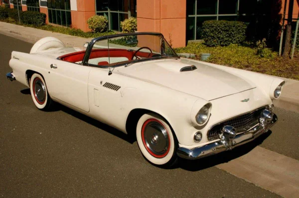 Ford thunderbird